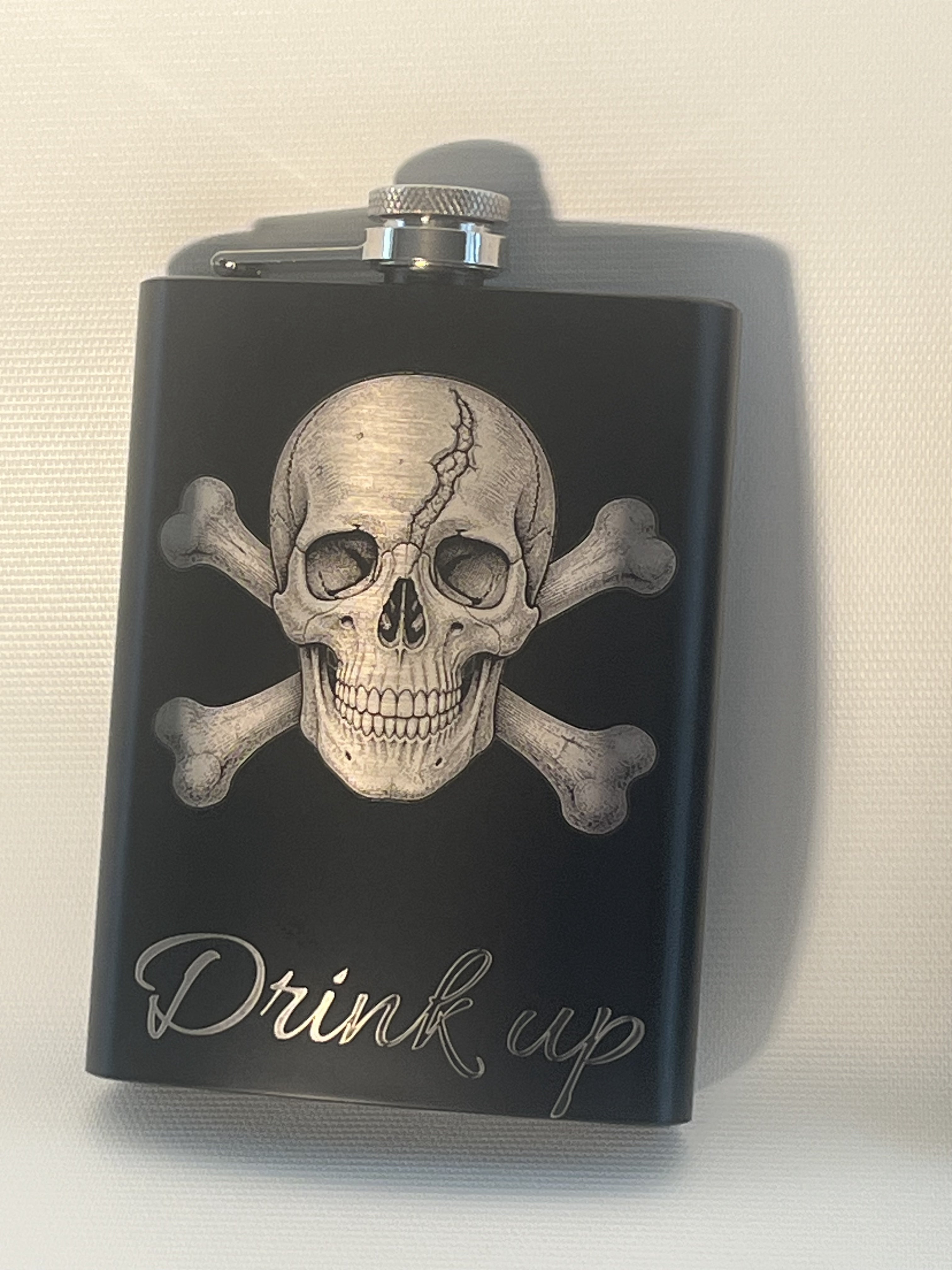 8 OZ Black to Stainless flask
